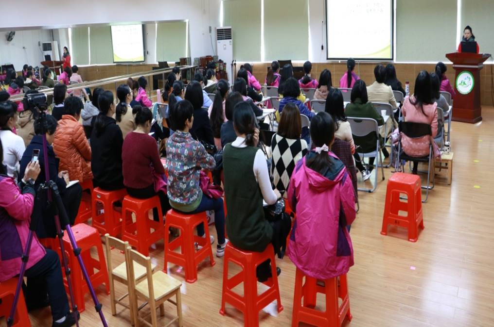 图17教师培训.jpg