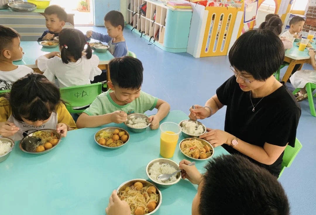 家长陪参日.jpg