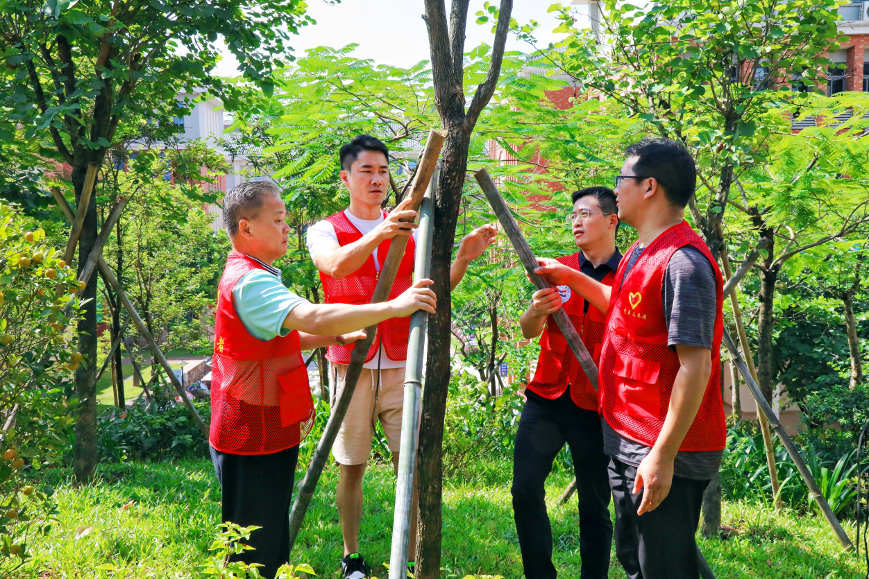 市轻工业学校.png